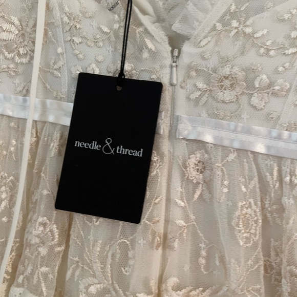 Needle and thread size 8 - Picture 10 of 16